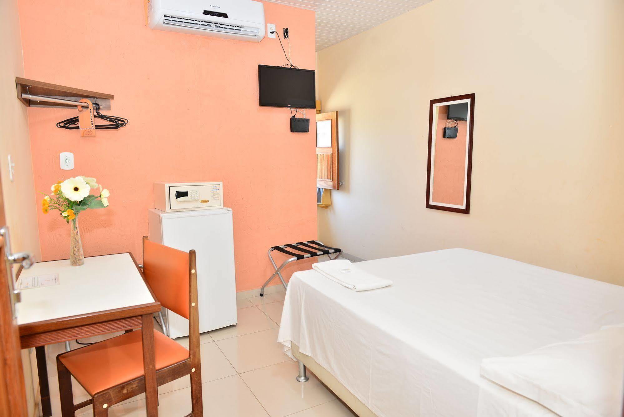 Hotel Sandis Santarém Екстериор снимка